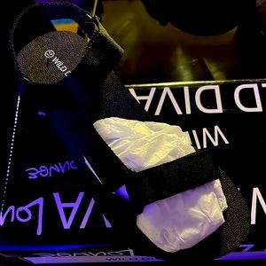 Brand new size 10 fits like a 9